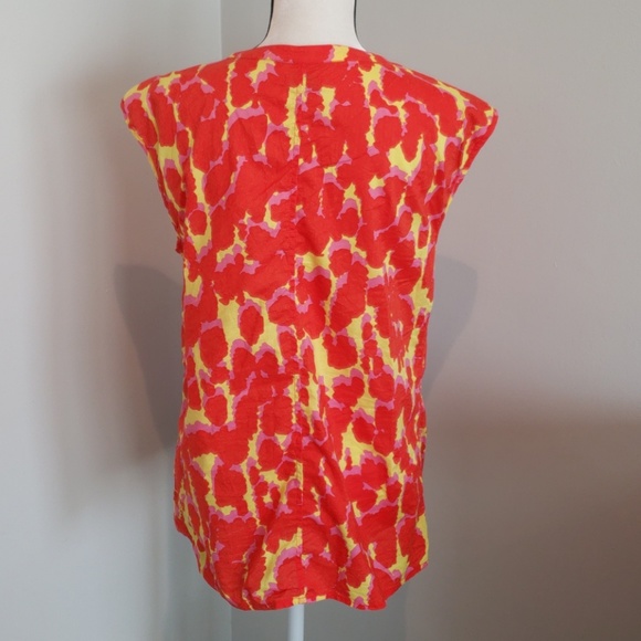 GAP | Poppy Flower | Button Down | Sleeveless Top - Picture 2 of 5